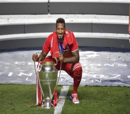 【早报】当年世一卫！37岁博阿滕宣布退役！