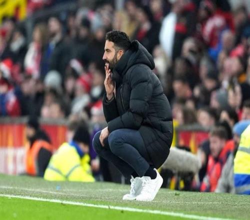 理查兹：阿莫林太固执了，这种固执可能会毁了他