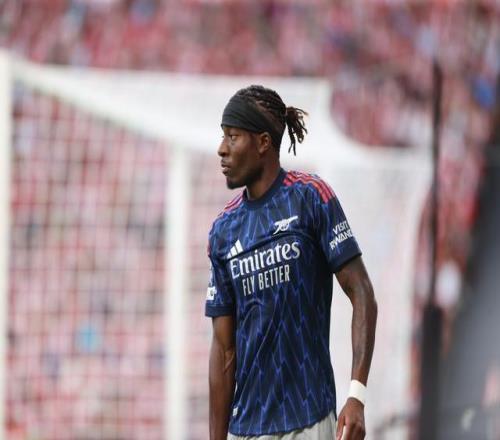 记者：马杜埃凯预计最多伤缺8周，不排除稍微提前复出