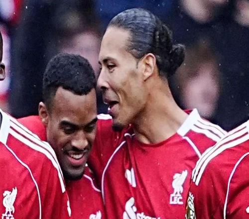 范戴克：赫拉芬贝赫处于职业生涯最佳阶段，他需要保持下去