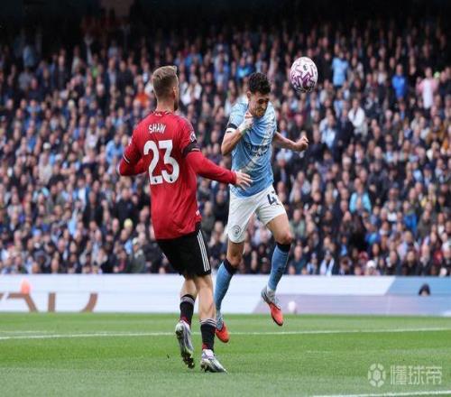 英媒：英超黑市套票网络曝光，曼市德比门票赛前2至4倍价可买