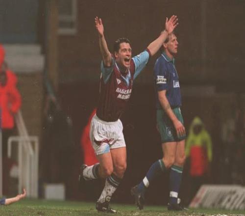 西汉姆联传奇科蒂：除非更换管理层，否则什么都不会改变