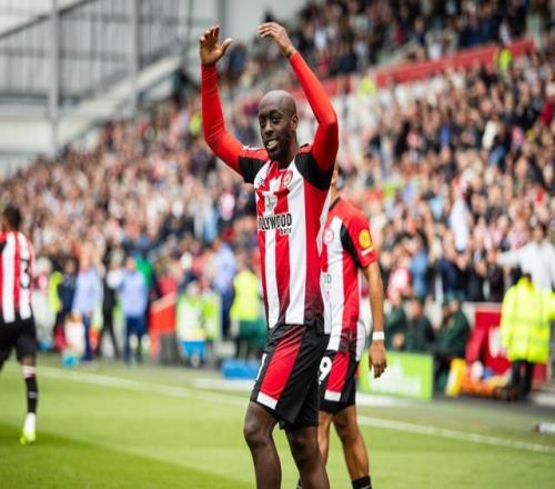 埃迪豪:维萨正努力赶上对阵布莱顿的比赛,他对我们非常重要 埃迪豪:维萨正努力赶上对阵布莱顿的比赛,他对我们非常重要