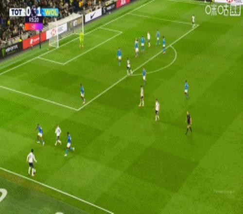 补时绝平！帕利尼亚兜射远角破门，随后脱衣大秀肌肉疯狂咆哮