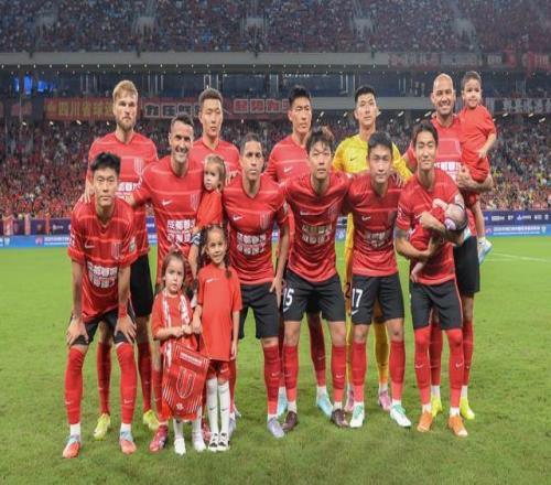 从新贵蜕变为强队，蓉城凭何挺过魔鬼赛程