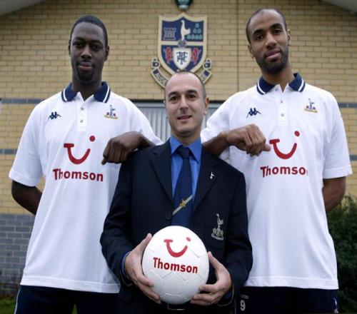 TA：热刺曾禁止列维进入训练场，他的物品被装车送走