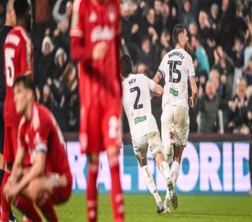 让2追3！大爆冷！英超球队遭逆转+绝杀，淘汰出局