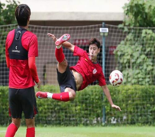 接班刘彬彬，泰山外租边锋亮眼彭欣力被老崔坑了踢成保级队核心