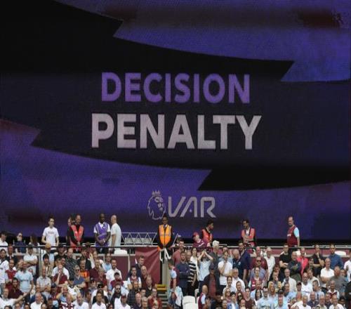 邮报：英国裁判机构向英超各队进行路演，展示VAR运作方式