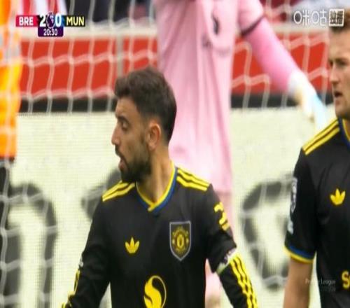 曼联跟队：照这样下去要重演04了，B费和达洛特竟公然发生争执