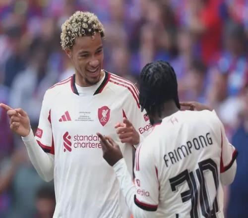 今晚10点英超不败之师对决！利物浦冲6连胜1.3亿标王首发