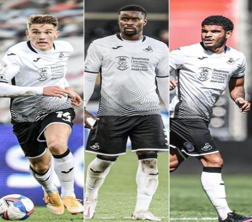 没有看错！这支曾经英超球队，居然同时拥有三大球星搭建起中轴线