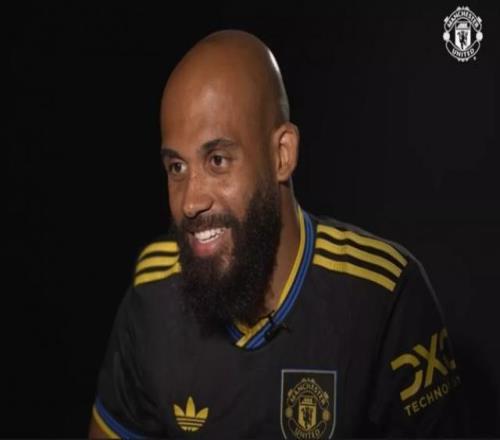 姆伯莫：在曼联的开局很艰难，因为这里是豪门所以我有很多期待