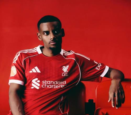 此前称伊萨克消极比赛！记者：伊萨克经纪公司考虑起诉纽卡跟队