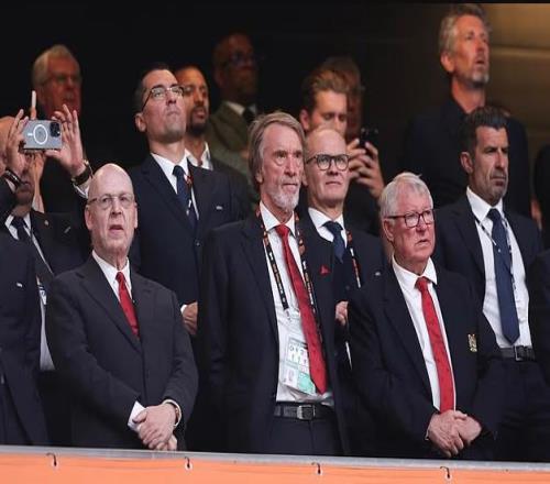 邮报：格雷泽家族对曼联要价超66亿美元，目前不急于出售