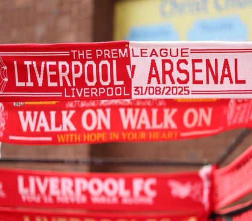 红军枪手一同庆祝！天空：曼城输球时，安菲尔德球场内响起欢呼声