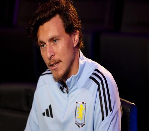 林德洛夫：我和埃梅里聊得很愉快，我非常期待在他手下踢球