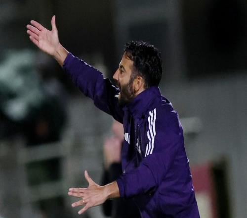 曼晚：这支曼联比范加尔04米凯还要惨，主帅和一些球员问题严重