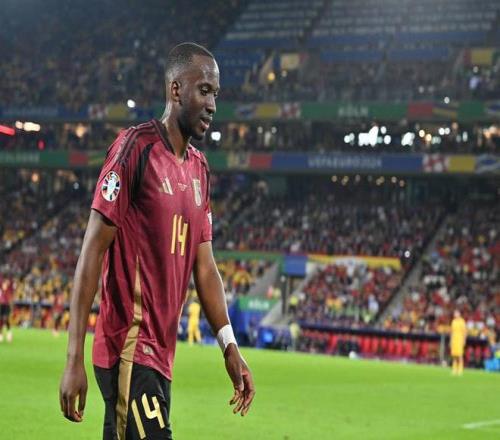 罗马诺：斯图加特联系塞维利亚前锋卢克巴基奥，两英超队同样有意