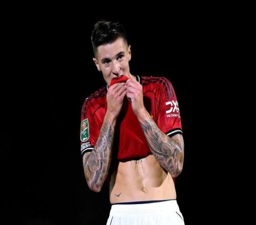 前英超前锋迪尼：谢什科需要帮助和指导，可以让鲁尼和他谈谈