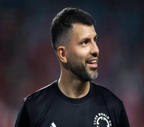 阿圭罗：奥斯卡鲍勃和尼科奥赖利都可以为曼城做出很大贡献