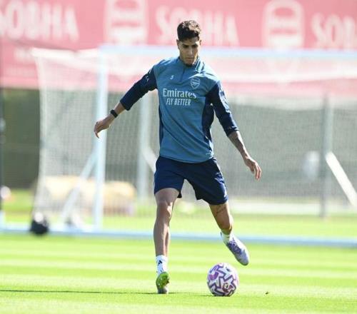 天空体育：因卡皮耶重返阿森纳合练，本怀特缺席训练