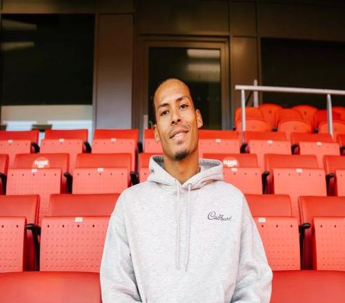 范戴克：利物浦今夏的引援是补缺而非补强，想卫冕英超太难了