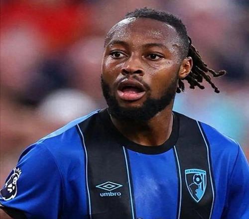 大热伯恩茅斯在拆队之后，仍有新星出现：边锋选手成BIG6抢夺对象