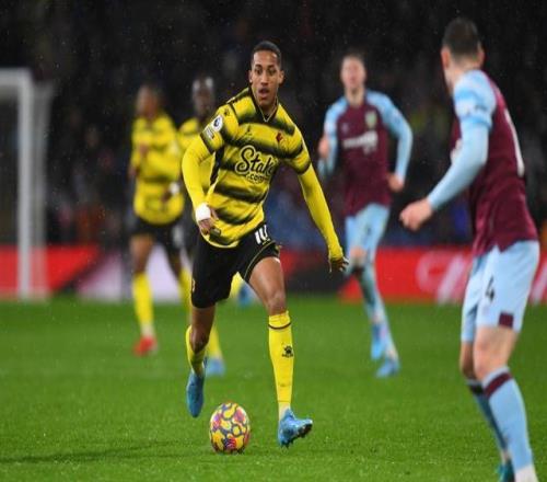 人生低谷曾身价腰斩佩德罗19岁时首次踢英超，赛季28场仅3球