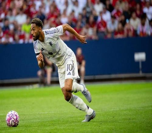 前青训教练：库尼亚认知能力远胜其他人，他双脚能力均衡也是领袖