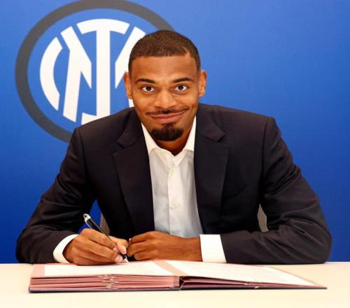 迪乌夫：能为国米踢球是荣幸，我需要花时间适应意甲联赛