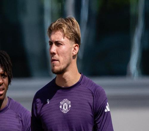 独立报：富勒姆询问了霍伊伦的情况，曼联想让球员去国外