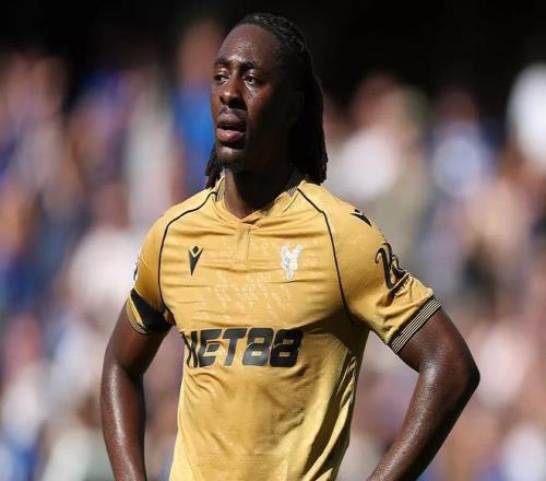 斯基拉：热刺接近以6300万欧签下埃泽，合同持续至2030年