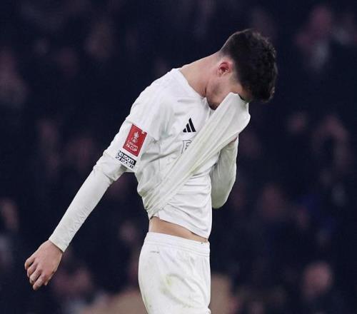 TA：哈弗茨因膝伤缺席训练伤缺时间未定，阿森纳积极探索补强锋线