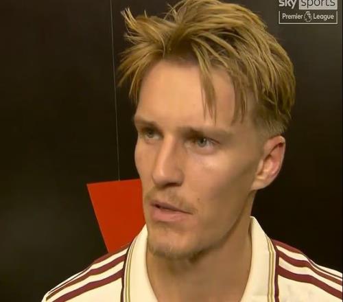 学习NBA玩法厄德高半场时被安排采访，令部分英国球迷不满