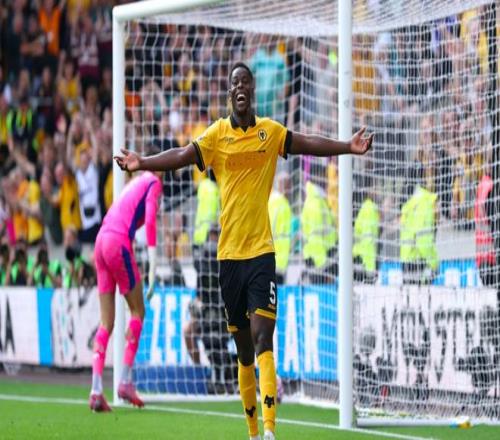 40！赖因德斯英超首秀独造三球哈兰德梅开二度曼城完美开门红