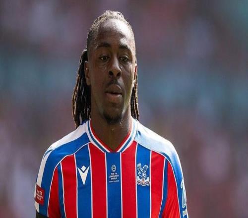 名记：预计埃泽将加盟阿森纳，已达成原则协议