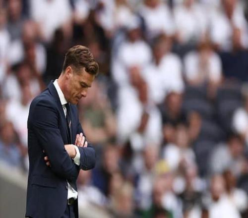 伯恩利主帅：沃克的经验与能力是我们签他的原因仍考虑引援