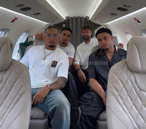 罗马诺：奥卡福尔已经前往英格兰，与利兹签下四年合同