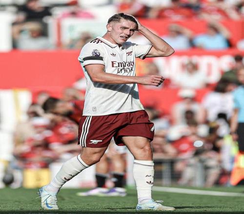 英超BIG6新援首轮表现：赖因德斯、库杜斯惊艳，哲凯赖什只被记住撩头发