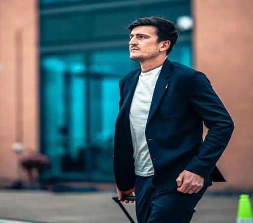 邮报：曼联拒绝意甲和英超球队对马奎尔的报价，预计他将在梦剧场挂靴德赫亚：UnitedRoad.周六见