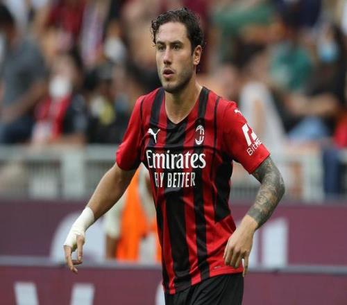 斯基拉：帕纳辛纳科斯和一家英超俱乐部有意卡拉布里亚