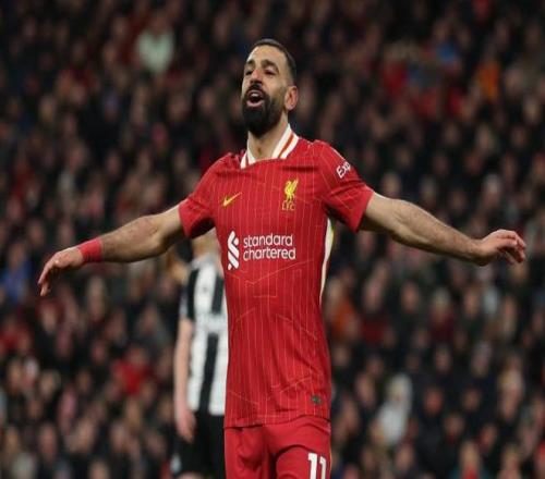 斯洛特：弗林篷能胜任多个位置，甚至能顶替因非洲杯离队的萨拉赫