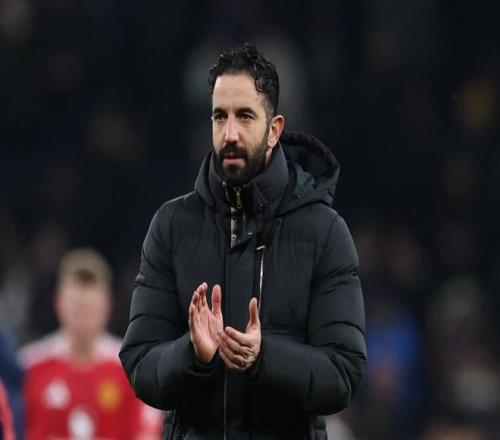 阿莫林赛前寄语球迷：欢迎回到老特拉福德，我们将持续追求卓越