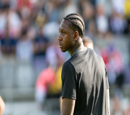 TA:维拉报价图卢兹18岁后卫坎沃,对方暂未接受但谈判仍在继续 TA:维拉报价图卢兹18岁后卫坎沃,对方暂未接受但谈判仍在继续