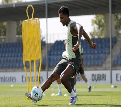 马卡：尽管罗德里戈转会曼城传闻发酵，但皇马未收到任何报价