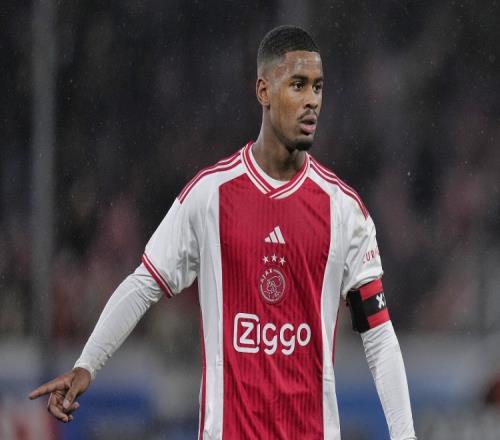 罗马诺：切尔西仍在商谈引进哈托和西蒙斯，两名球员都渴望加盟