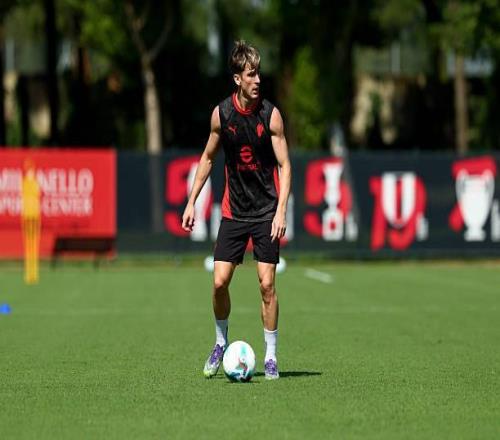 斯基拉：萨勒马克尔斯想留在米兰，米兰也准备和他续约