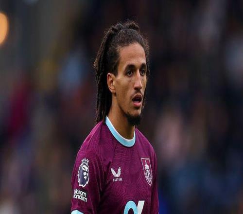 BBC:伯恩利中场汉尼拔比赛中向利兹联球迷吐口水被英足总调查 BBC:伯恩利中场汉尼拔比赛中向利兹联球迷吐口水被英足总调查