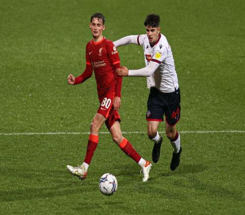 泰晤士：布拉加准备加大力度签利物浦中场莫顿，另有多队对他有意